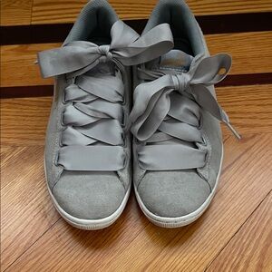 PUMA Gray Casual Ribbon Sneakers (women’s)